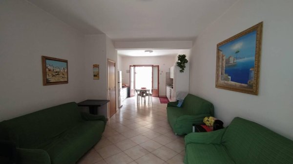 appartamento in vendita ad Acireale in zona Stazzo