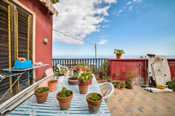 casa indipendente in vendita ad Acireale