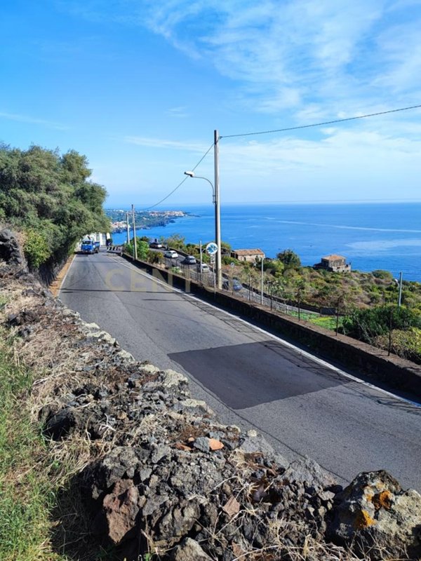 casa indipendente in vendita ad Acireale