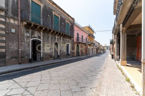 appartamento in vendita ad Acireale in zona Mangano