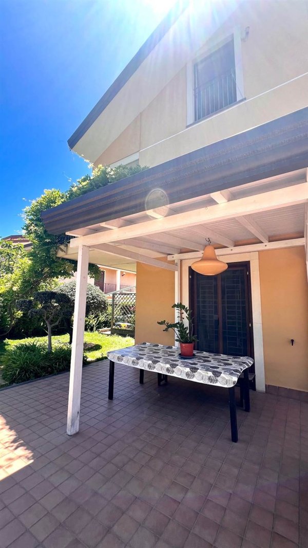 casa indipendente in vendita ad Acireale