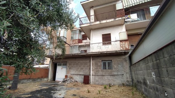 appartamento in vendita ad Acireale in zona Guardia