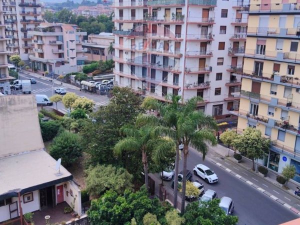 appartamento in vendita ad Acireale