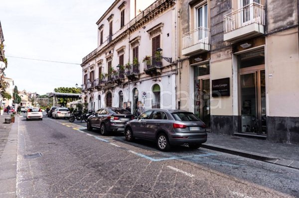 negozio in vendita ad Acireale in zona San Cosmo