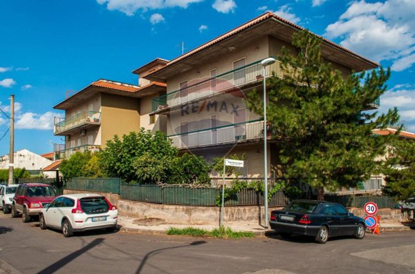 appartamento in vendita ad Acireale in zona Guardia