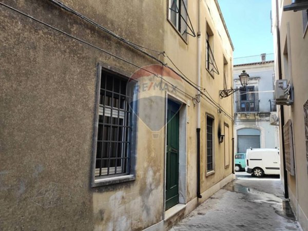 casa indipendente in vendita ad Acireale