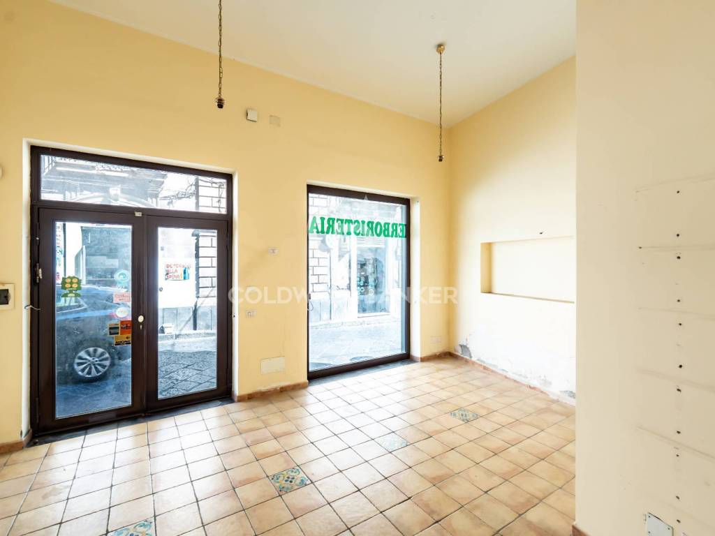 negozio in vendita ad Acireale in zona Centro Storico