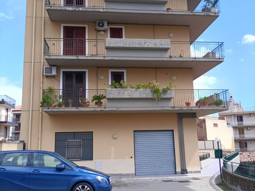 appartamento in vendita ad Acireale in zona San Giovanni