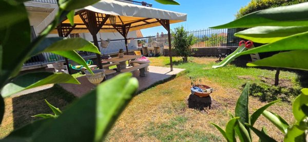 appartamento in vendita ad Acireale