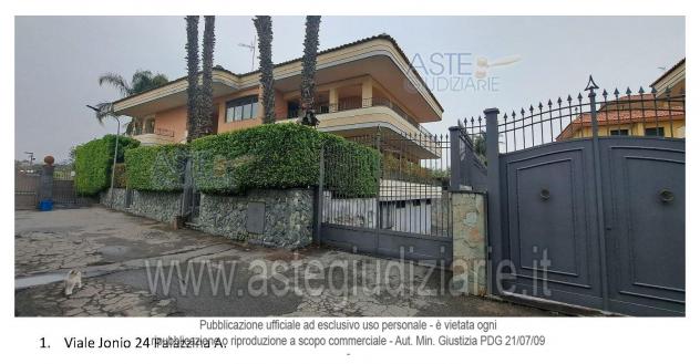appartamento in vendita ad Acireale