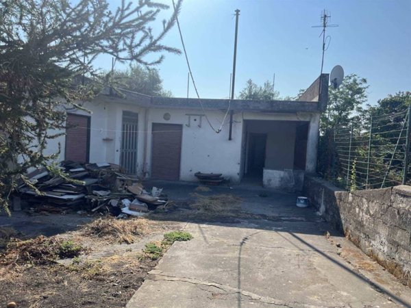 casa indipendente in vendita ad Acireale