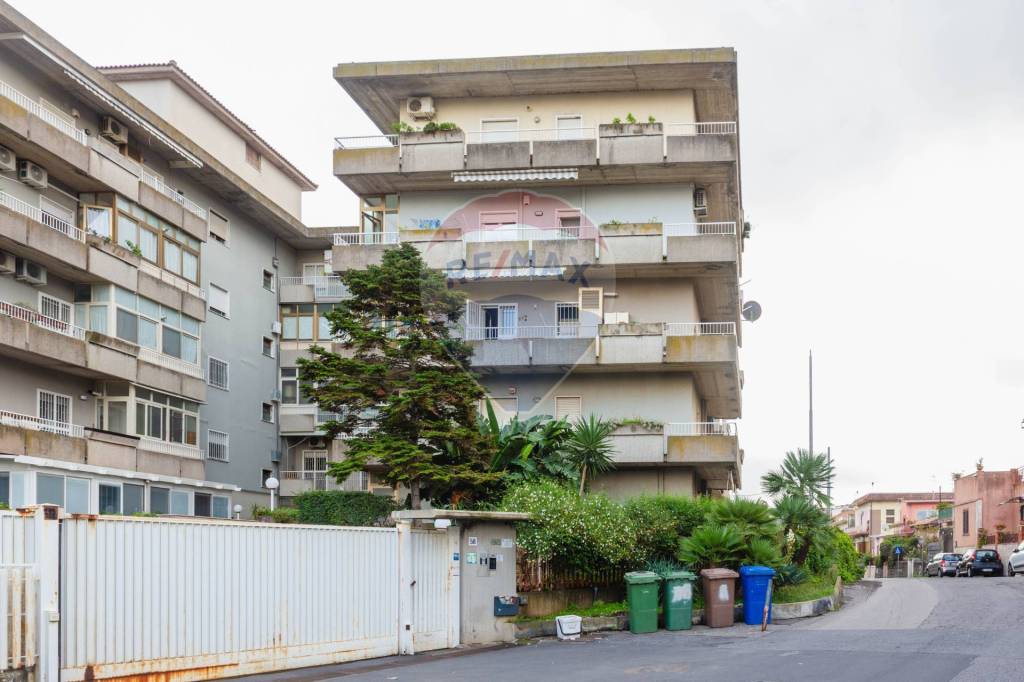 appartamento in vendita ad Acireale in zona San Cosmo