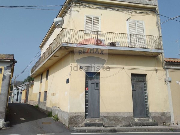 casa indipendente in vendita ad Acireale in zona Mangano