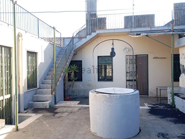 casa indipendente in vendita ad Acireale in zona Scillichenti