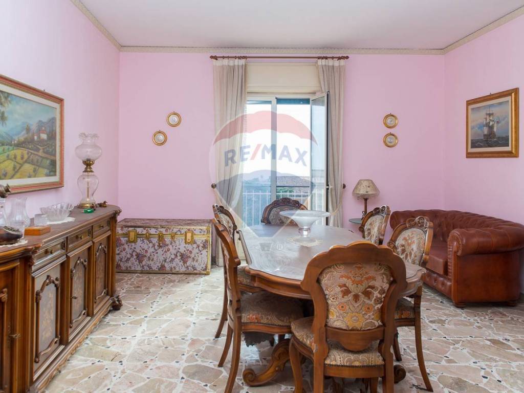 appartamento in vendita ad Acireale