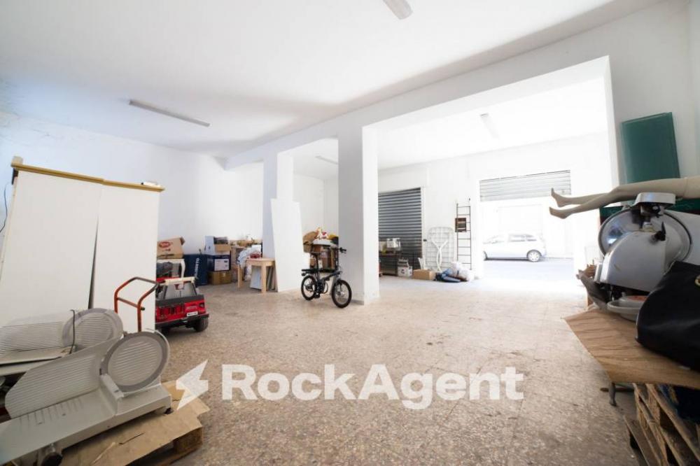 negozio in vendita ad Acireale in zona Centro Storico