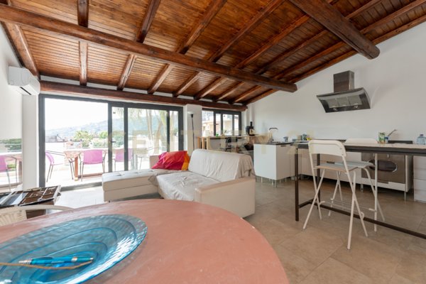 casa indipendente in vendita ad Acireale in zona Santa Tecla