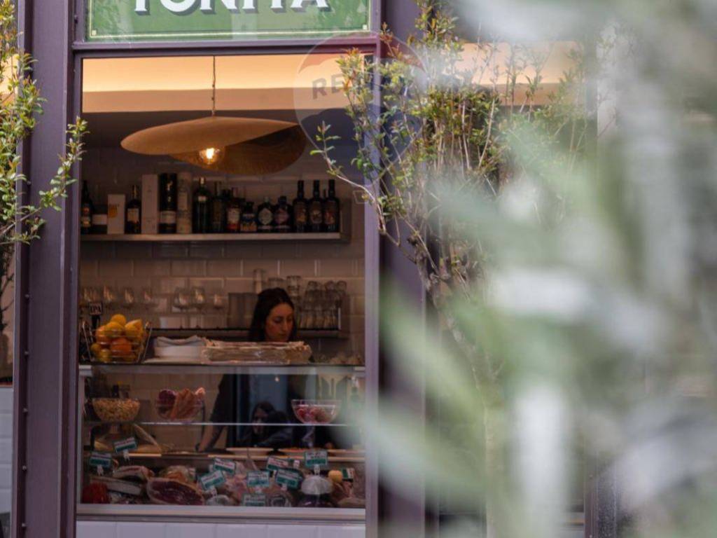 negozio in vendita ad Acireale in zona Centro Storico
