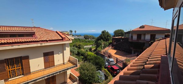appartamento in vendita ad Acireale