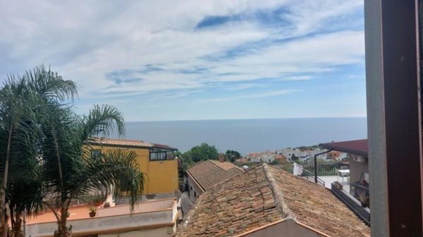 appartamento in vendita ad Acireale in zona Centro Storico