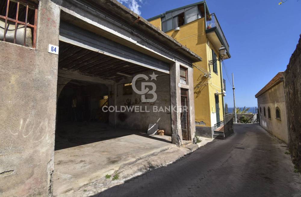 casa indipendente in vendita ad Acireale