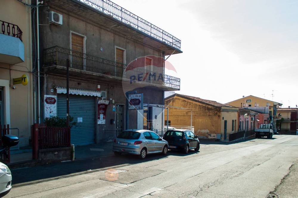 casa indipendente in vendita ad Acireale