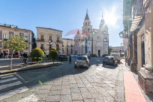 appartamento in vendita ad Acireale in zona Centro Storico