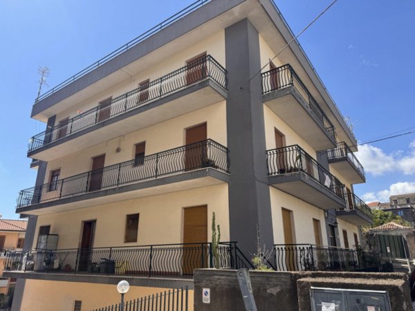 appartamento in vendita ad Acireale