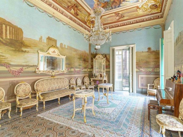 appartamento in vendita ad Acireale in zona Centro Storico