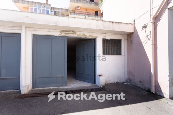 locale di sgombero in vendita ad Acireale in zona Centro Storico