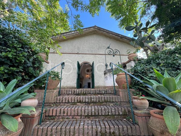 casa indipendente in vendita ad Acireale
