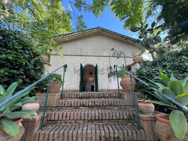 casa indipendente in vendita ad Acireale