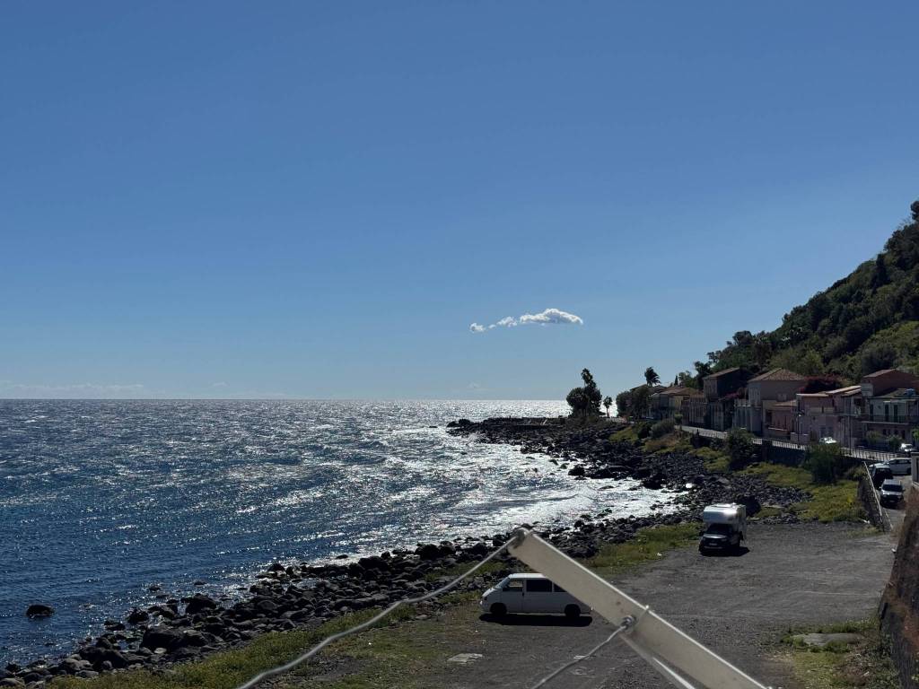 appartamento in vendita ad Acireale in zona Santa Tecla