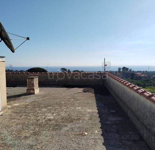 appartamento in vendita ad Acireale