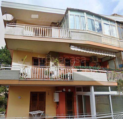 appartamento in vendita ad Acireale