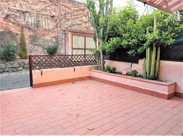 appartamento in vendita ad Acireale in zona Capo Mulini