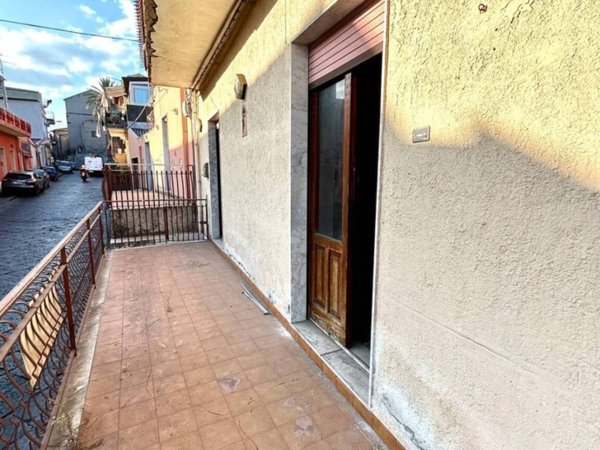 casa indipendente in vendita ad Acireale in zona Aci Platani