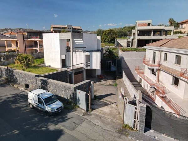 casa indipendente in vendita ad Acireale in zona Capo Mulini
