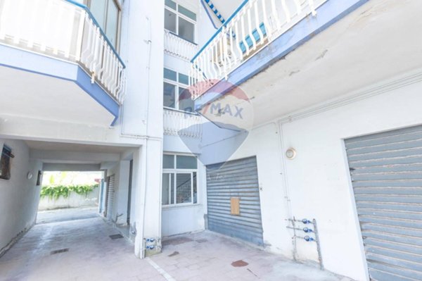 appartamento in vendita ad Acireale in zona Stazzo