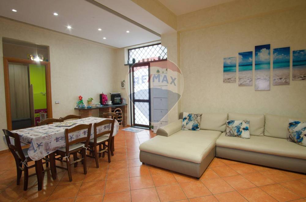 appartamento in vendita ad Acireale