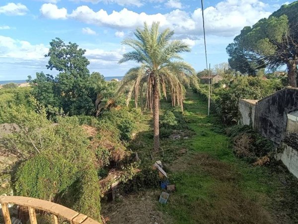 intera palazzina in vendita ad Acireale in zona Stazzo