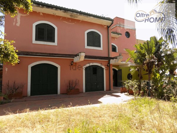 casa indipendente in vendita ad Acireale