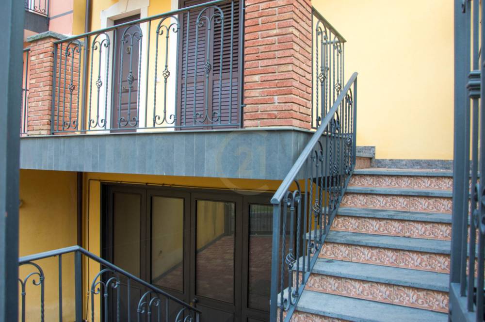 casa indipendente in vendita ad Acireale in zona Pennisi