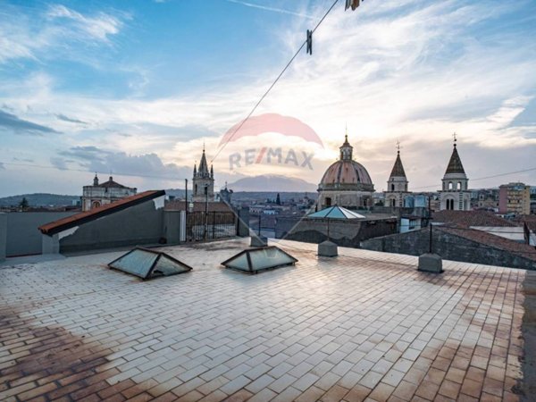 appartamento in vendita ad Acireale in zona Centro Storico