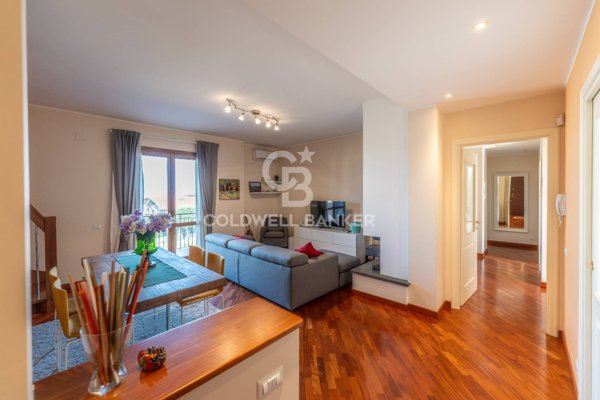 appartamento in vendita ad Acireale in zona Centro Storico