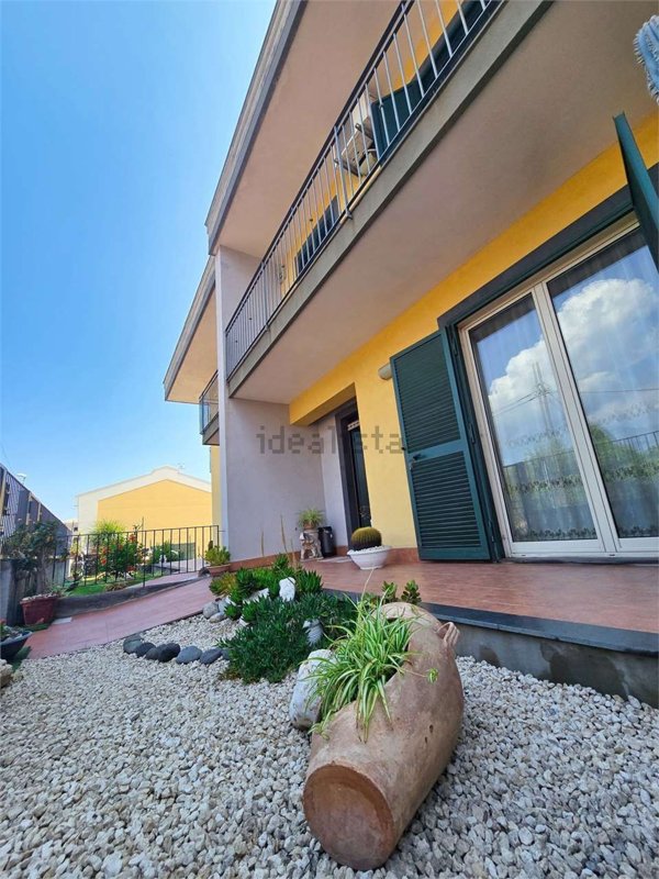 casa indipendente in vendita ad Acireale in zona Scillichenti
