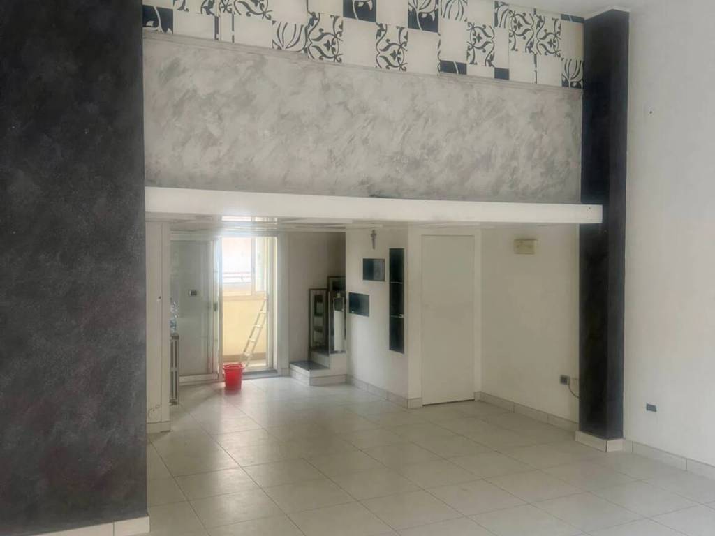 negozio in vendita ad Acireale in zona San Cosmo