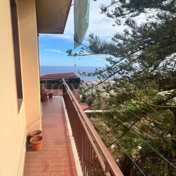 appartamento in vendita ad Acireale