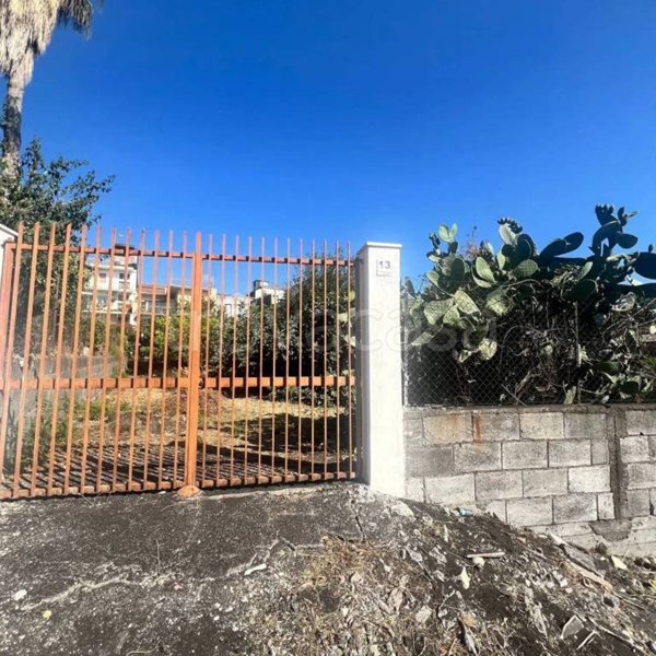casa indipendente in vendita ad Acireale in zona Guardia
