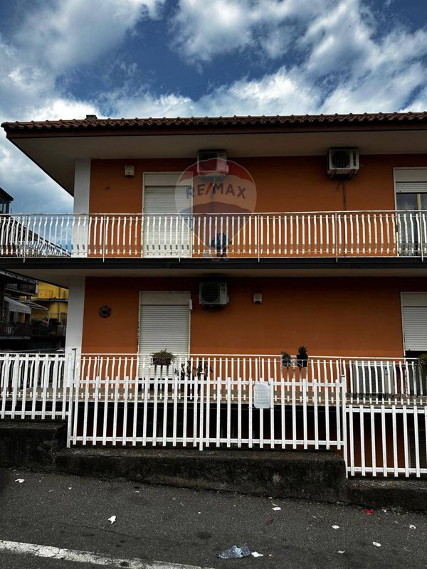 appartamento in vendita ad Acireale in zona Guardia